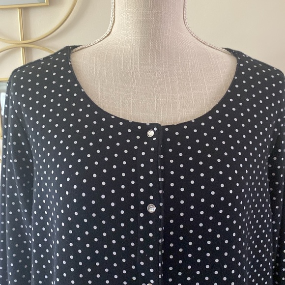 Quacker factory woman’s lightweight white polka dot on black jacket snap front - Picture 3 of 12